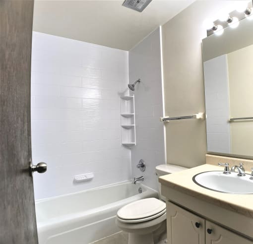 Bathroom 2E