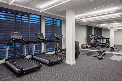 24/7 Fitness room