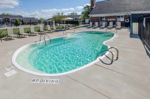 Pool with Custom Steps at Bradford Place Apartments, Lafayette
