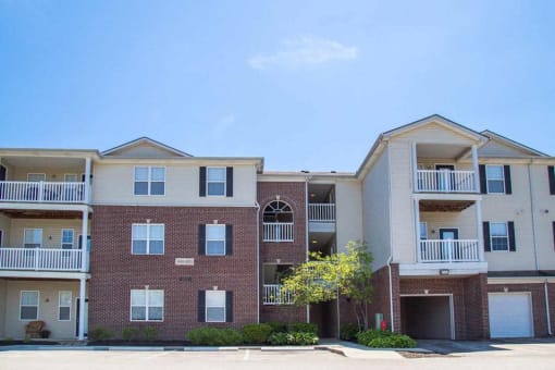 Exterior of building at The Reserve at Williams Glen Apartments, Zionsville, Indiana