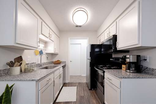 Efficient Appliances In Kitchen at Gramercy Apartments, Indiana, 46032
