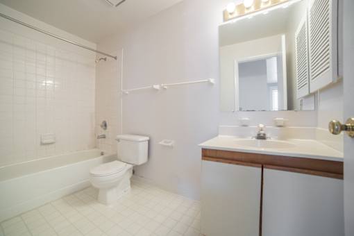 Bathroom With Bathtub at The Plaza at Library Square, Indianapolis, 46204