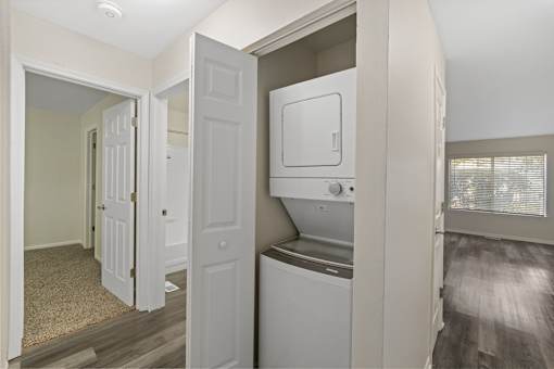 Washer Dryer at The Winds at Poplar Creek Apartments , Schaumburg, IL, 60194