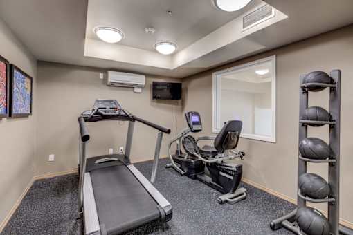 Fitness room at VINTAGE AT VANCOUVER, Vancouver, WA