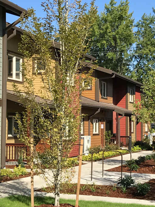 Exterior View at Bridge Meadows Beaverton 55+, Beaverton