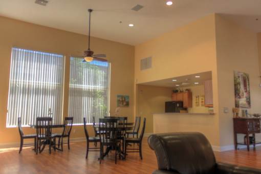 Dining at CASTAIC LAKE SENIOR VILLAGE, Castaic  