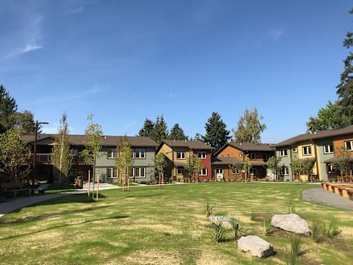 Green Lawn at Bridge Meadows Beaverton 55+, Beaverton, OR