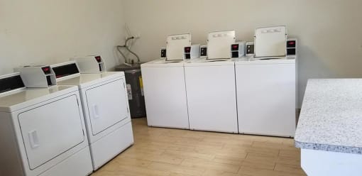 Laundry facility at Grove Pointe, Ruskin