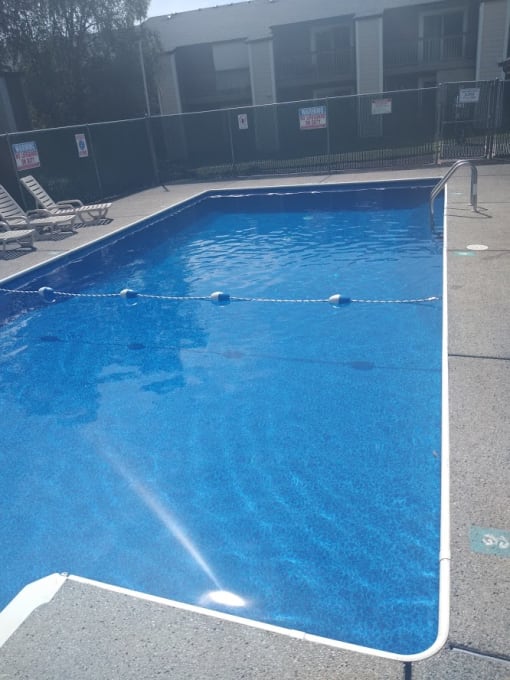 Pool at Teal Pointe, Washington