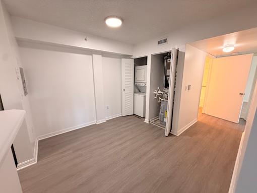 Vacant Room at Heron Pointe Apartments, Miramar, FL