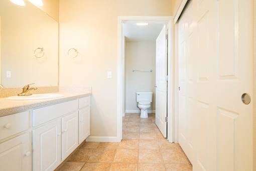  Luxurious Bathroom at LINCOLN GARDENS APARTMENTS, Napa, CA 94559 