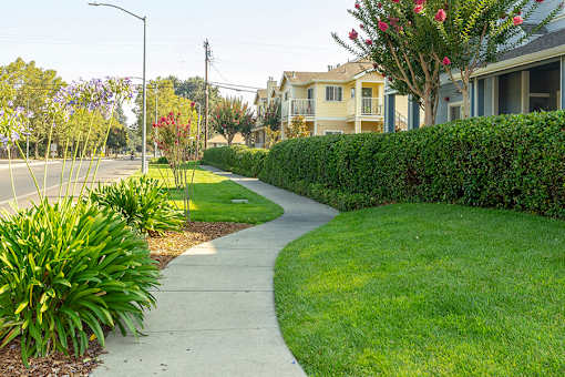 Garden Walkway at LINCOLN GARDENS APARTMENTS, Napa, 94559