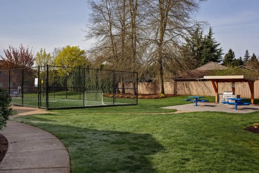 BBQ Area at TOWNSHIP Apartments, Oregon