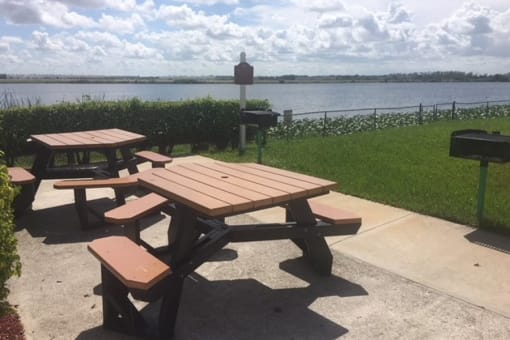 Marbrisa apartments outdoor picnic area at Marbrisa Apartments, Miami Gardens, 33014