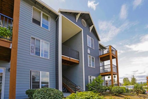 exterior building view at Troutdale Terrace, Troutdale