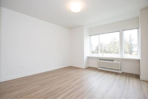 Empty Room at Bridge Meadows Redmond Apartments, Oregon, 97756