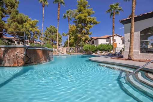 Luxury Swimming Pool at Spin Apartments, Las Vegas