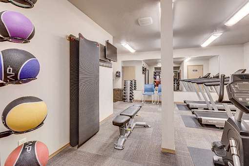 Fitness Center at VINTAGE AT ARLINGTON, Washington
