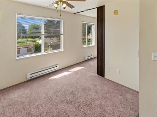 Photos and Video of Webster Court Senior Apartments in Kent WA