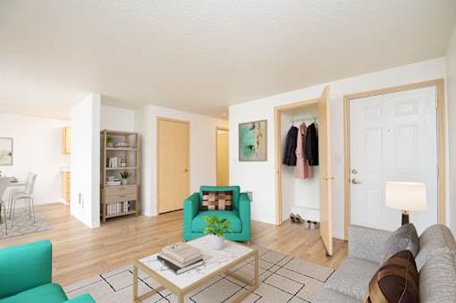 Spacious Living Area at Vancouver Mall Apartments, Vancouver Washington