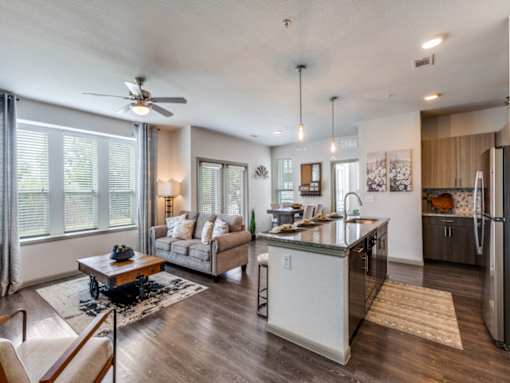 Open-concept living space in luxury apartments in North Georgetown TX near I-35