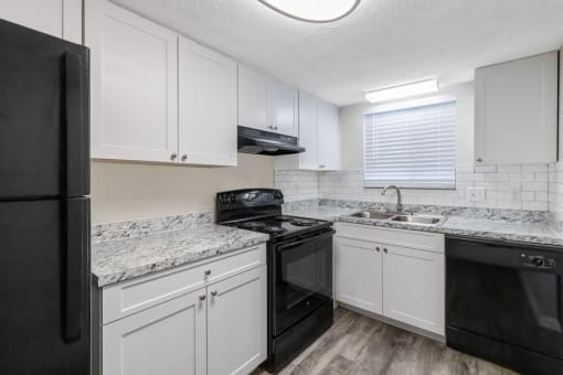 Townsend Apartments Jacksonville FL photo of kitchen