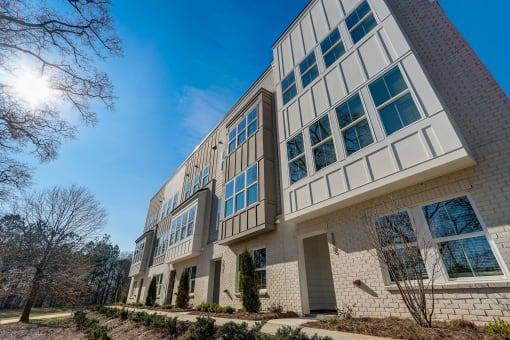 Henley Avondale Homes for rent in Avondale Estates, GA photo of community building