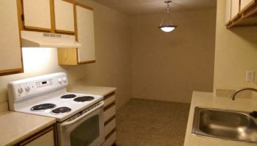 Dining room with view to kitchen