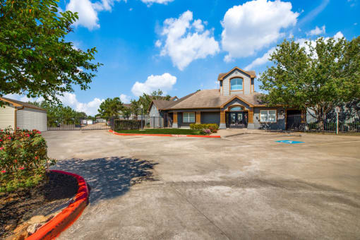 Pet-Friendly Apartments in Beaumont, TX – Breakwater Bay - outside leasing office