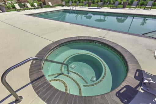 Year-round Spa/Hot Tub