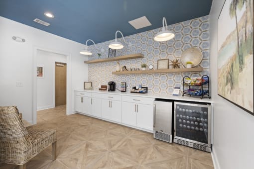 Savannah, GA Apartments – The Palms at Chatham– clubhouse with kitchen