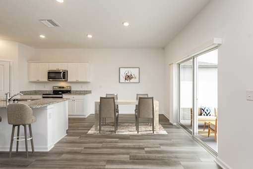 Pet Friendly Homes in Ruskin, FL - Ruskin Reserve - Dining Room Area