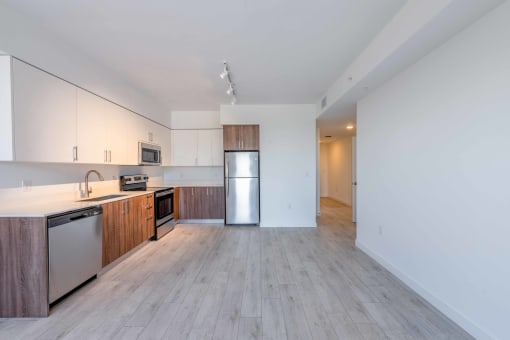 Countyline Apartments in Miami FL photo of kitchen with stainless steel appliances