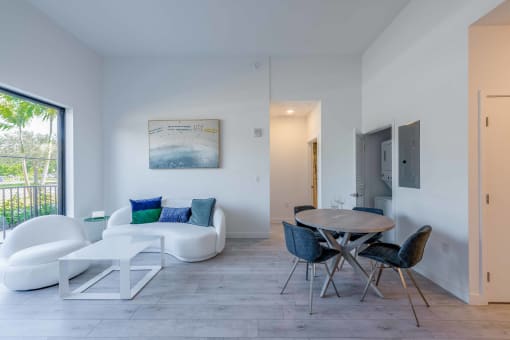 Countyline Apartments in Miami FL photo of living room and dining room area