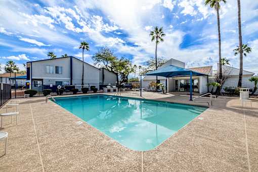 Tucson, AZ Apartments – Midtown on Seneca – Photo of Luxury Swimming Pool