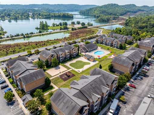 Apartments for Rent in Oak Ridge, TN 37830 – Centennial Village – an aerial view of our apartments near water