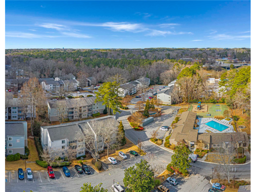 Springdale Glen apartments in Clarkston Georgia photo of aerial view of community