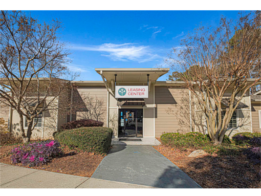 Springdale Glen apartments in Clarkston Georgia photo of leasing center building