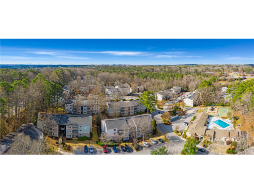 Springdale Glen apartments in Clarkston Georgia photo of aerial view of community