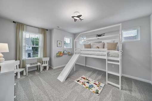 Bright and airy room with bunk bed in pet-friendly townhome in Indian Trail, NC