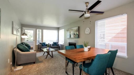 dining area with ceiling fan