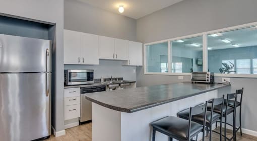 Coeur D'Alene ID Apartments for Rent - Trail Lodge - Spacious Clubhouse Kitchen with a Large Breakfast Bar