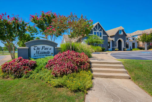 Parc at Maumelle entrance sign with leasing office