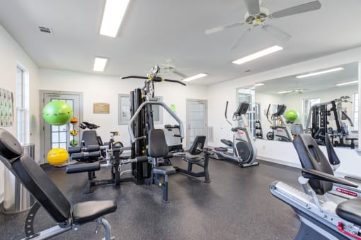 Parc at Metro Center Apartments in Nashville, TN photo of gym