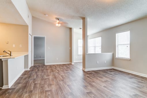 Summit Station at Duluth, Duluth, GA, Apartment_spacious 
Livingroom