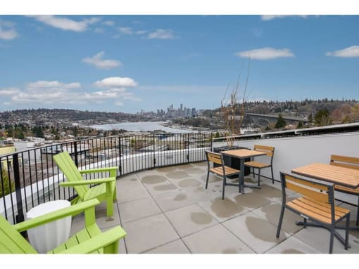 Freemont Apartments for Rent-Inspire Fremont-Roof Terrance with Lounge Seating, Tables, and an Amazing View