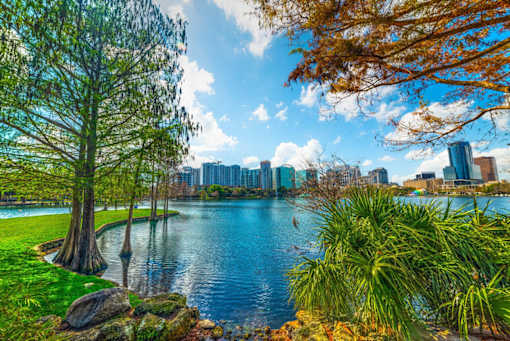 nearby lake view near Woodlake Villas apartments in Orlando FL