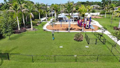 pet park area at Woodlake Villas pet-friendly apartments in Southeast Orlando