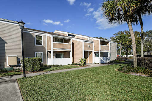 exterior building view at Woodlake Villas apartments in Orlando FL
