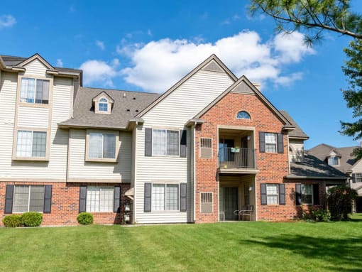 Beautiful Landscaping at Apartment Community